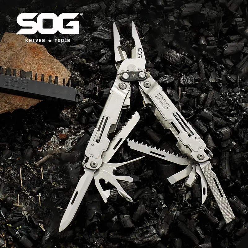 Sog Poweraccess Deluxe 21-In-1 Tactical Multitool 1